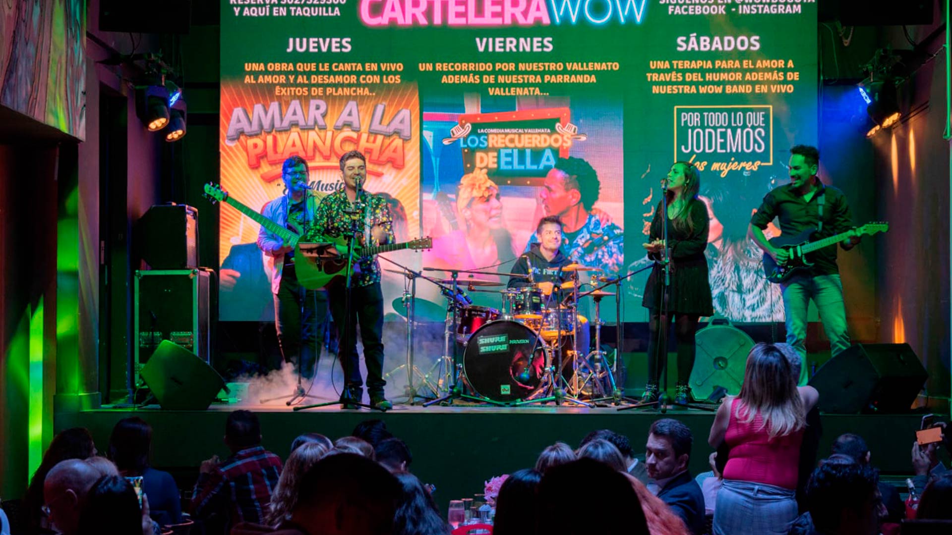 Wow Restaurante Bar esta diseñado para presentar una oferta exclusiva en Colombia donde se presentan obras de teatro, artistas en vivo, además de disfrutar de nuestra gastronomía, cocteles y licores. Nuestros clientes tienen la posibilidad de vivir la mejor experiencia de Bogotá. Nuestro servicio esta disponible Viernes y Sábado en la noche.