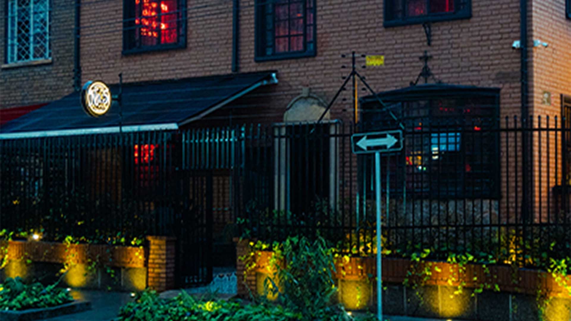 No. Cinco Gastrobar
