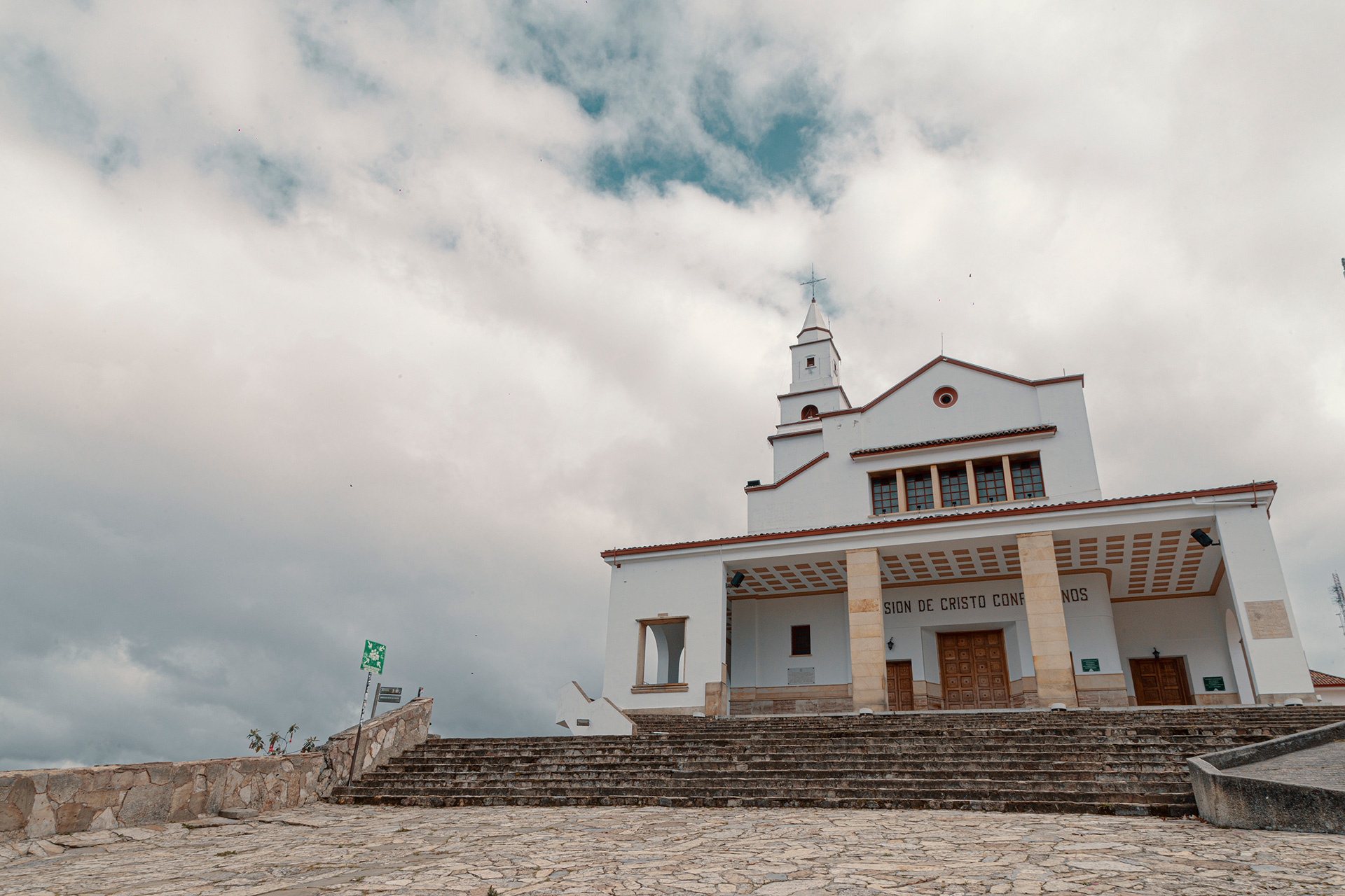 Iglesia Monserrate